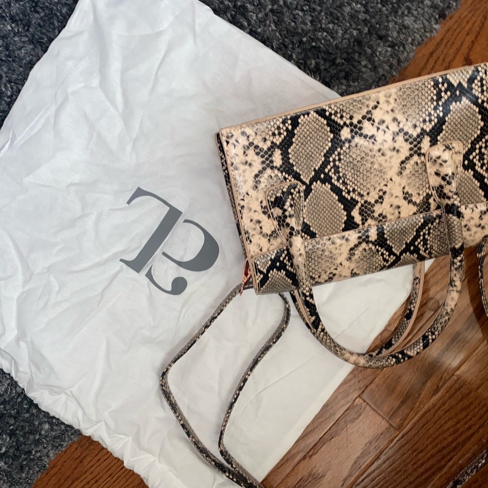 Snake Print Purse - Picture 6 of 9